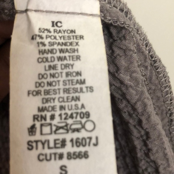 Asymmetric lightweight Jacket - Picture 6 of 7